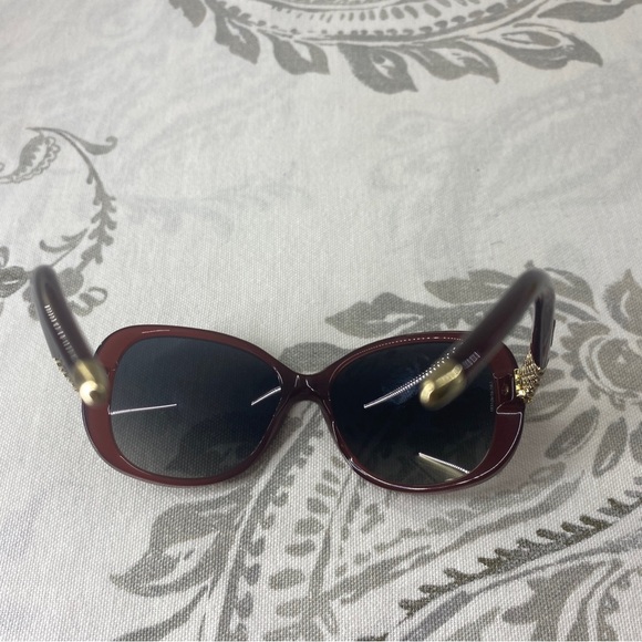 BVLGARI SERPENTI 8114 5239/T3
Square Burgundy Sunglasses - Picture 11 of 13